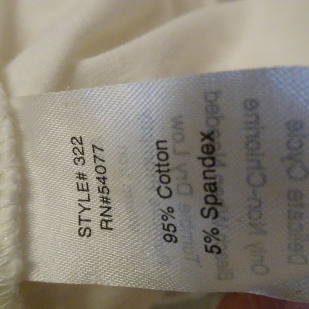 Cabi Low Cut white Sleeveless ruffle top S - Picture 8 of 8